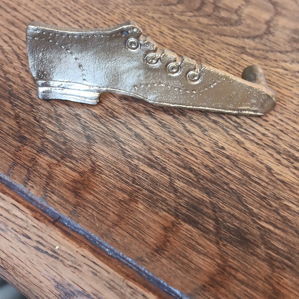 Michael Aram Shoe Pull